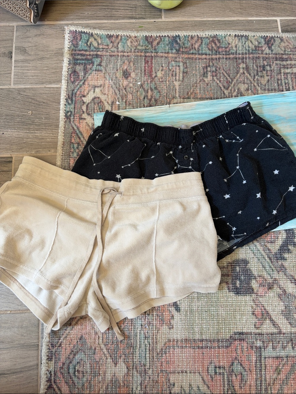 Women’s Knit Lounge Shorts - Black Constellation & Beige